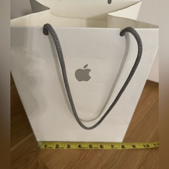 Apple Other - Apple shopping bag